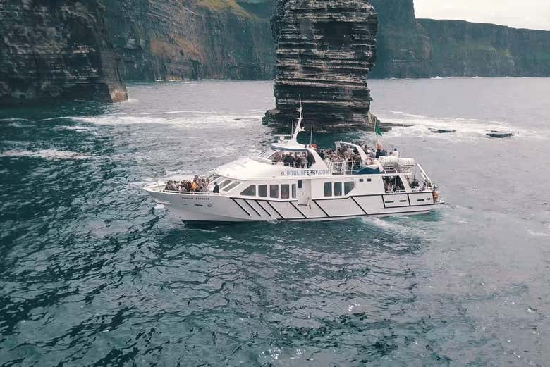 Paseo en barco por los acantilados de Moher